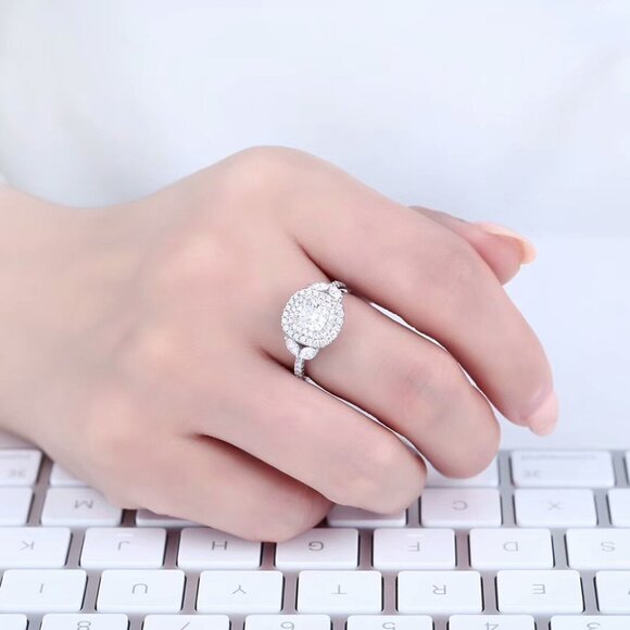 🔥Crystal Shiny Large Oval Macro Pave Wedding Romantic Ring for Women, K872 - Picture 5 of 10